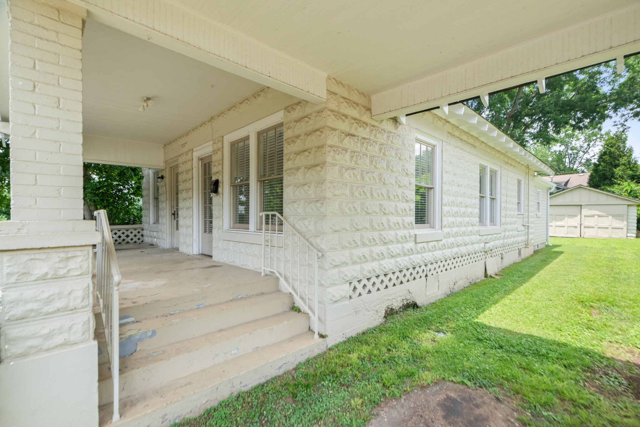 423 Newman Avenue Southeast
